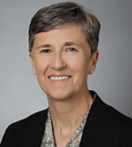 Carolynn Patten headshot